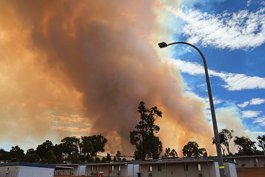 Christmas Blaze Near Boddington Downgraded but Wind Threat Grows