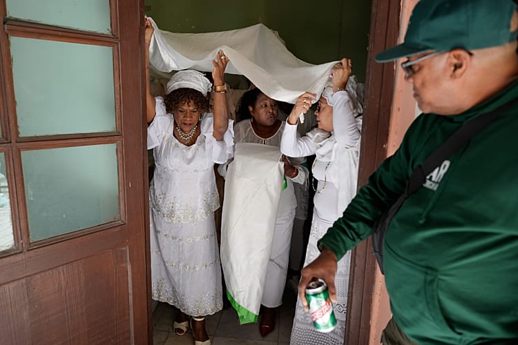 Cuban Santería Priests Warn of Possible Violence and Unrest in 2026