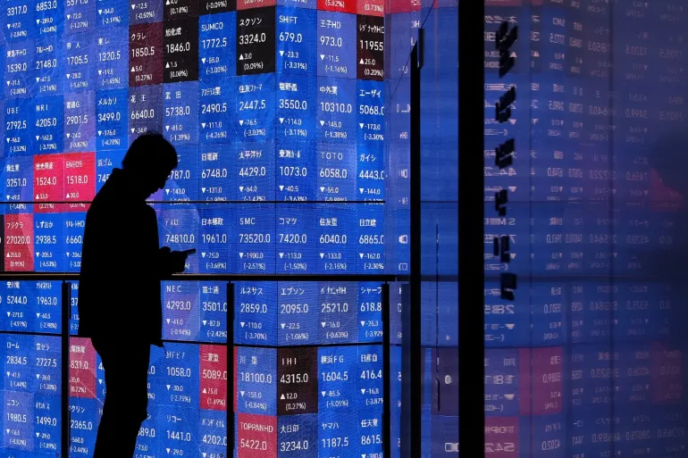 Asia Markets Sink as US-Iran Tensions Escalate Over Key Oil Route
